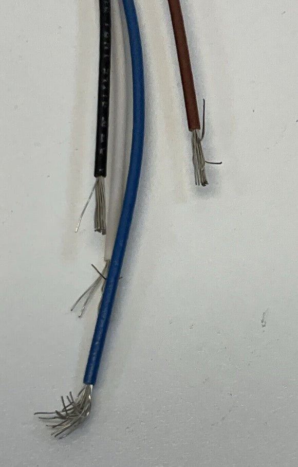 Allen Bradley 888D-F4AC2-0M3 Ser B. 4-Pin Micro Female 1/4"-18NPT Receptacle