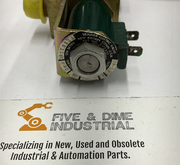 Honeywell Skinner V75R1860 3-Way Solenoid Valve 1/8" 120VDC 60 PSI