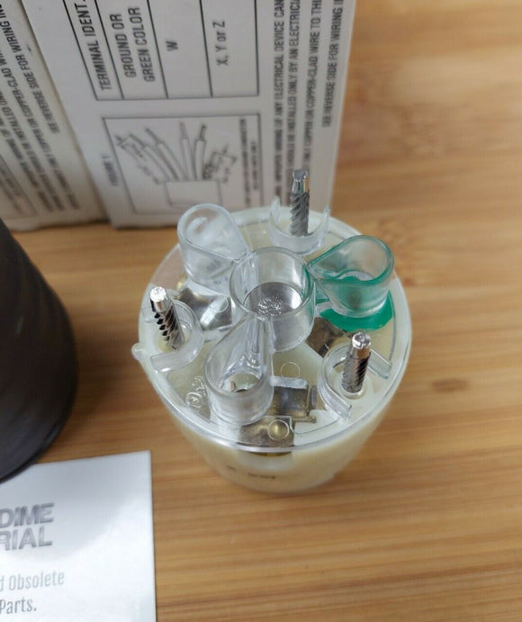 Pass and Seymour L520-C Turnlok Connectors  Receptacles. Lot of 5