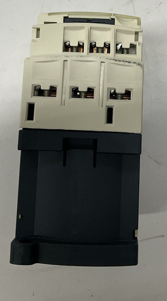 Schneider Electric CAD32BL Control Relay 24VDC
