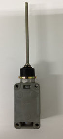 Omron WLNJ-30 2-Circuit Limit Switch  1-NO I-NC Snap Action Whisker Style-3