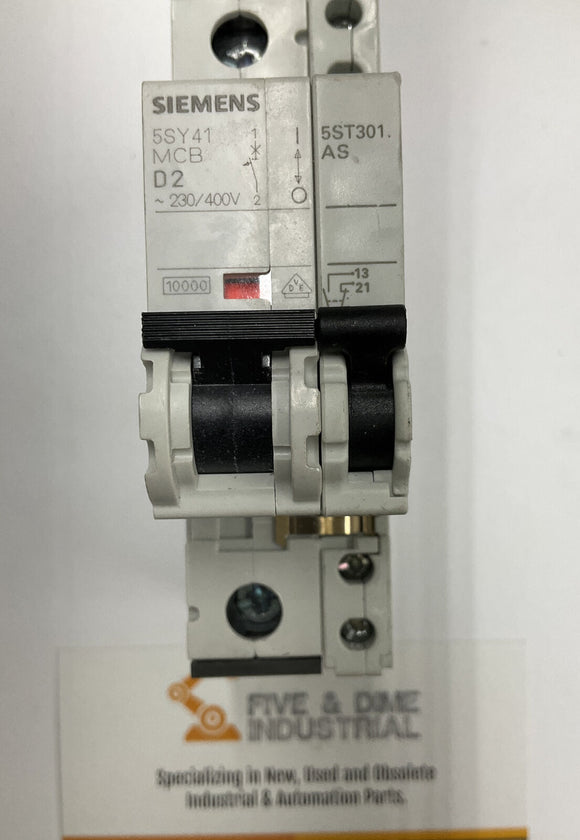 Siemens 5SY4102-8 Circuit Breaker w/ 5ST3010 2A Auxiliary Circuit Switch