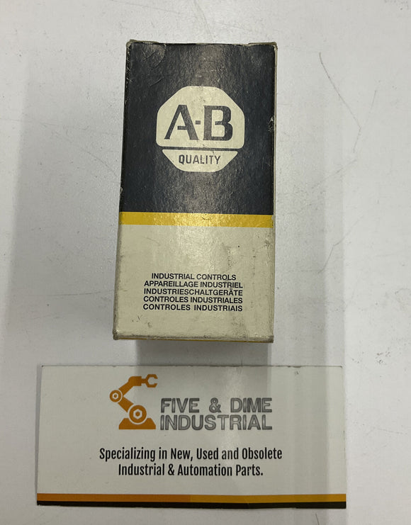 Allen Bradley 700-HN103 Series B 14 Blade Relay Socket  Type H