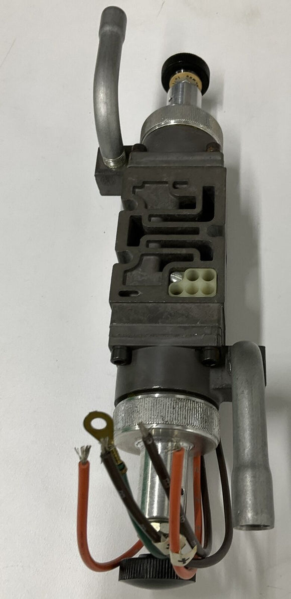 Numatics 152RT100C Dual Pressure Selector Valve