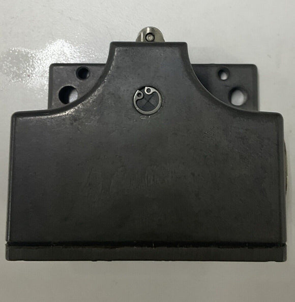 Euchner SN03-R12-502 Multipli Limit Switch