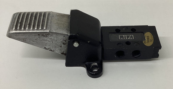 Parker B43003FS Mechanical 4-way 2-position Actuator Valve