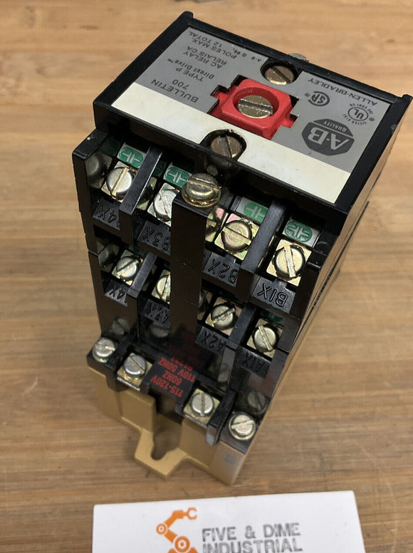 Allen Bradley 700-P000A1 Control Relay SER B 115V Coil
