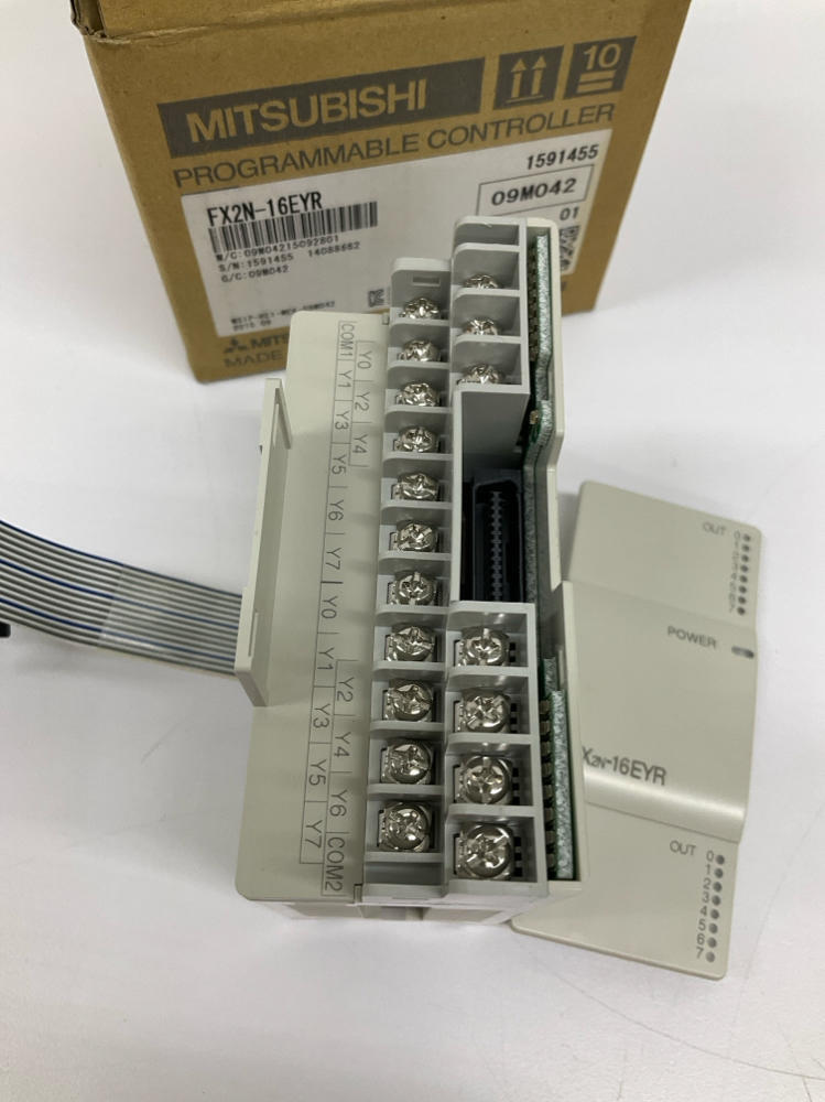 Mitsubishi FX2N-16EYR Analog Output Extension Module | Five and Dime ...