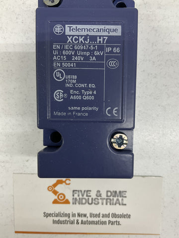 Schneider Electric Telemecanique ZCK-J11-H7 Limit Switch Body - 0