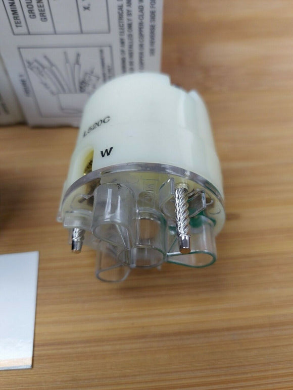 Pass and Seymour L520-C Turnlok Connectors  Receptacles. Lot of 5