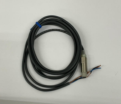 Omron E2E-X5ME1 Proximity Switch Sensor 12-24 VDC (No Hardware)