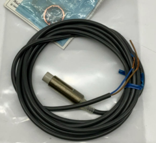 Omron E2E-X5MY1 Proximity Sensor 24-240VAC 2-Meters