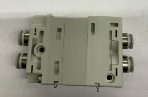 SMC VQ2000-FPG-C8C8-D Double Pneumatic Check Block