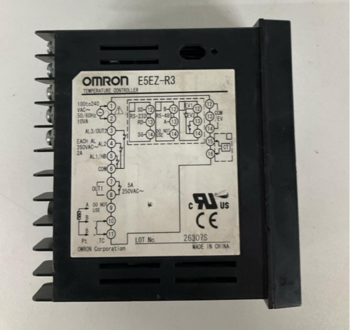 Omron E5EZ-R3 Digital Temperature Controller 100-240VAC
