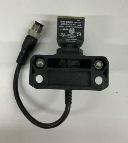 Allen Bradley  42EF-E8EZB-F4  Laser Beam Source Sensor w/ 90° Bracket