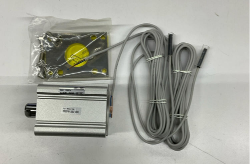 SMC CDQ2F40-30DZ-A93L Compact Cylinder Kit w/ Sensor & Mount