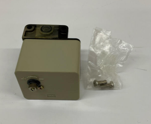 SMC IS3100 Pressure Switch  0.1- 0.7 MPA 125/250 VAC 30 VDC