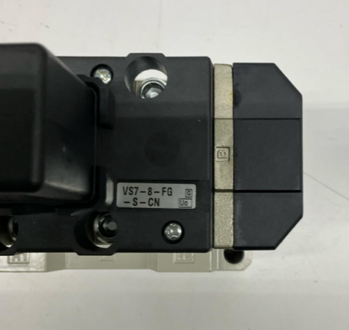 SMC VS7-8-FG-S-CNA03  115VAC Solenoid Pneumatic Valve