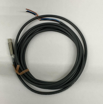 Omron E2E-X2ME1 Proximity Switch Sensor 12-24 VDC  (No Hardware)