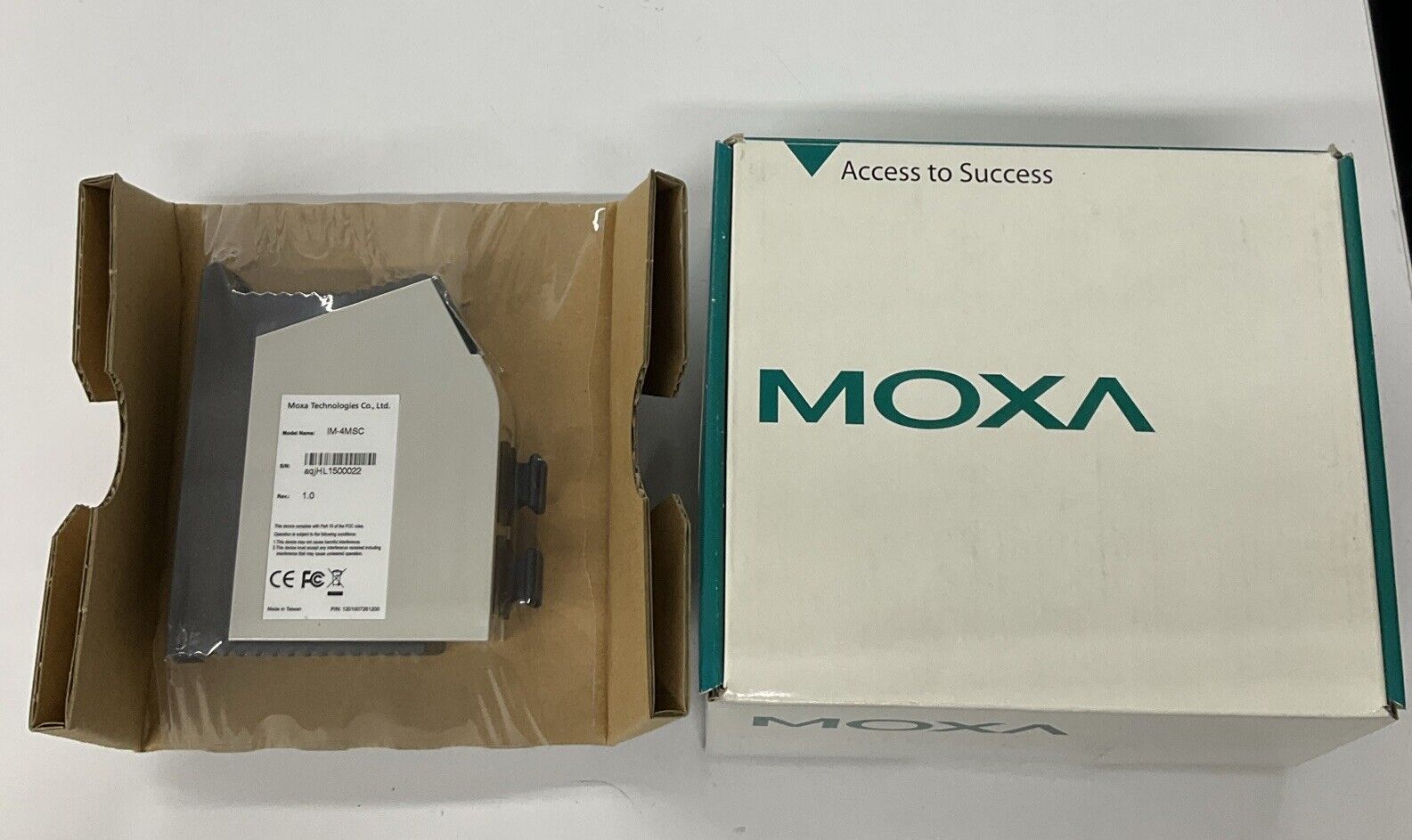 Moxa IM-4MSC V1.0 4-Port Ethernet Module 100M, 4FX, SC (CB100) - 0
