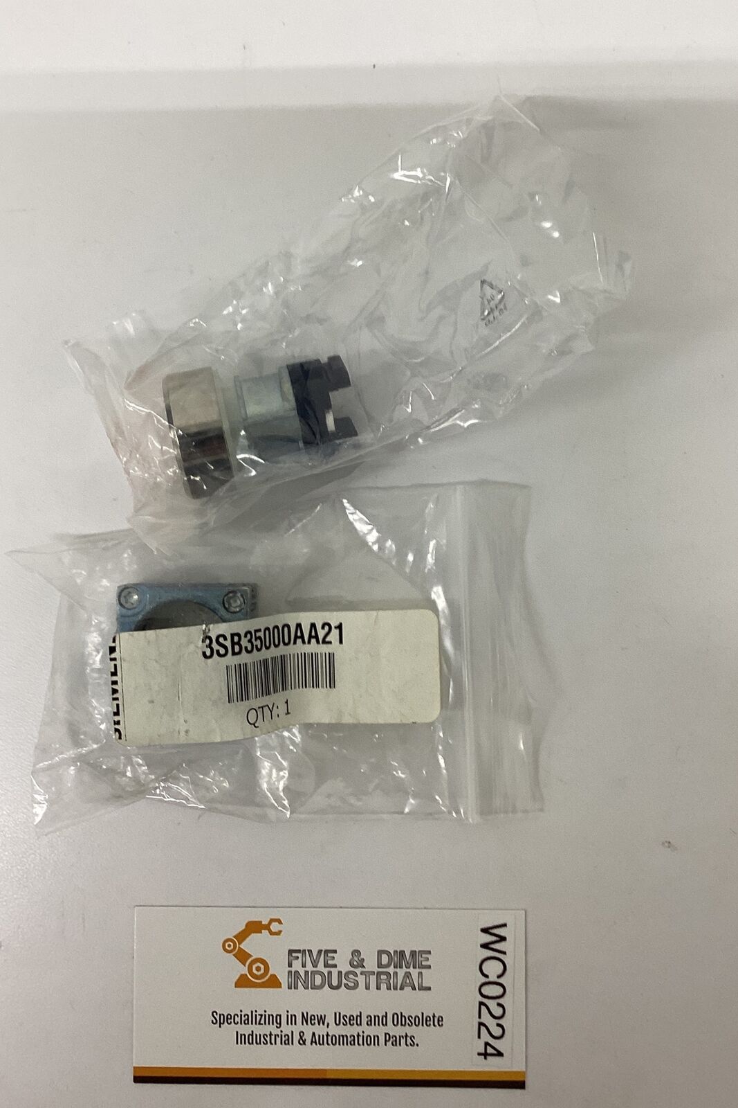 Siemens 3SB35000AA21 Momentary Red Push Button (BL268)