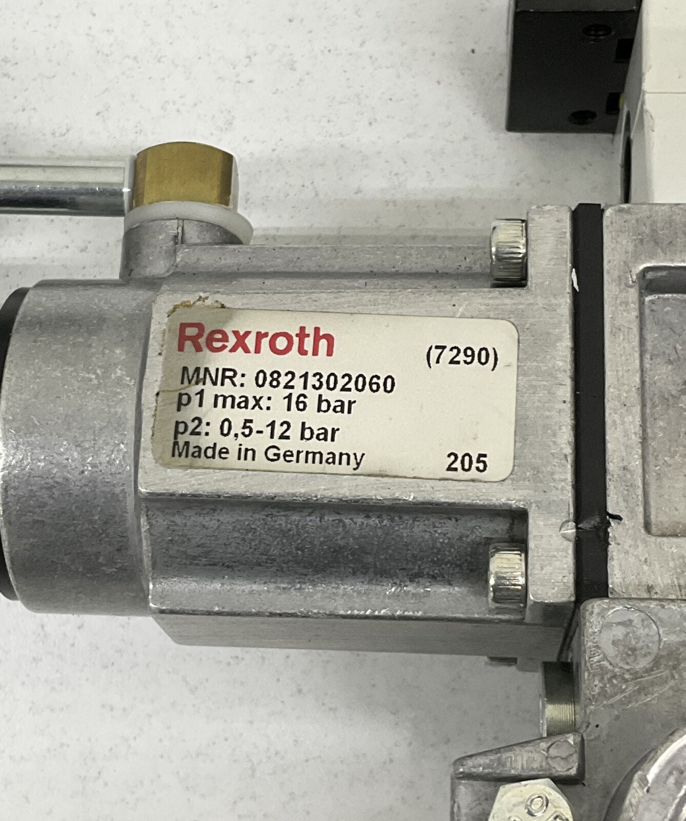 Rexroth Bosch 0821302060 New Regulator w/ 5811170650 Valve (OV103)