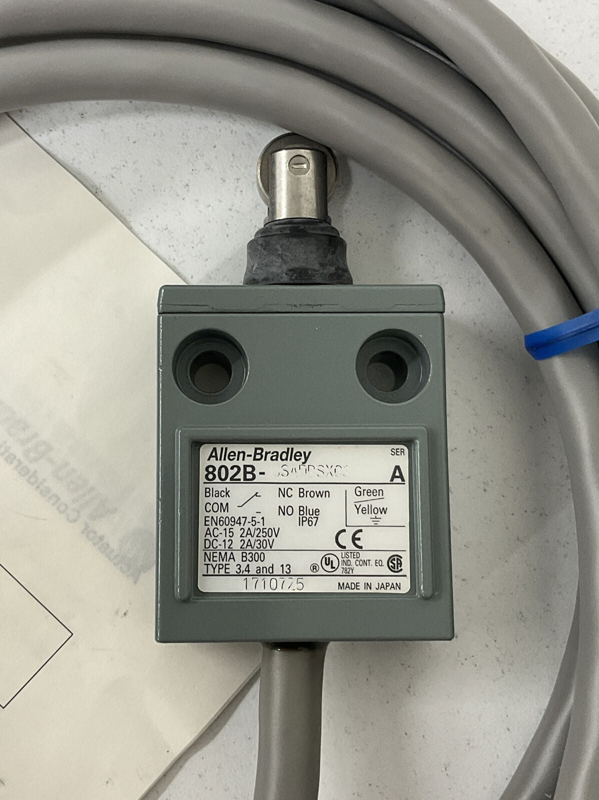 Allen Bradley 802B-CSADBSXC3 New Roller Style Compact Limit Switch (CBL147) - 0