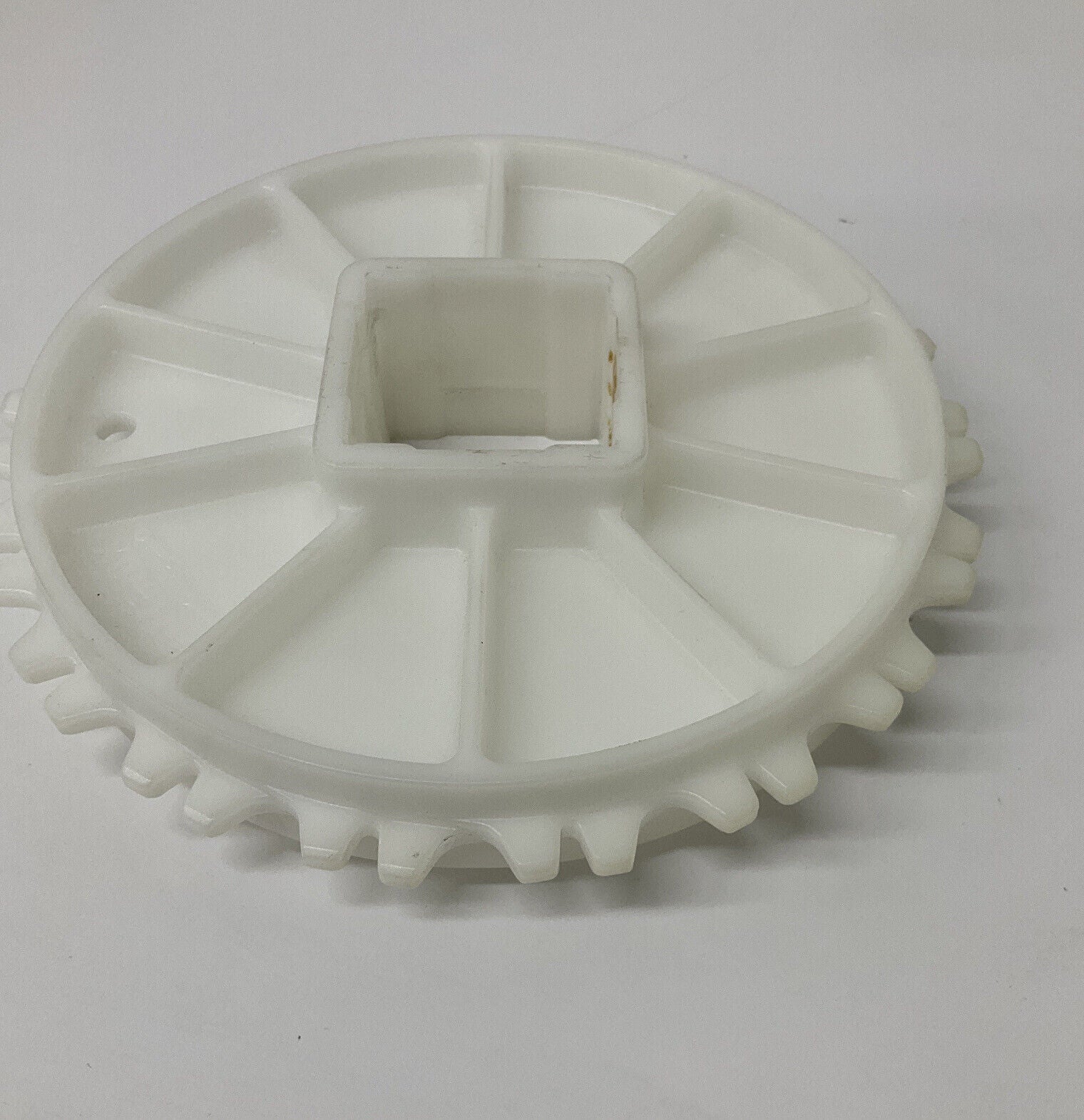 Intralox S900 Sprocket 155mm / 18 teeth 1-1/2'' square bore 6.1 PD (CL326)