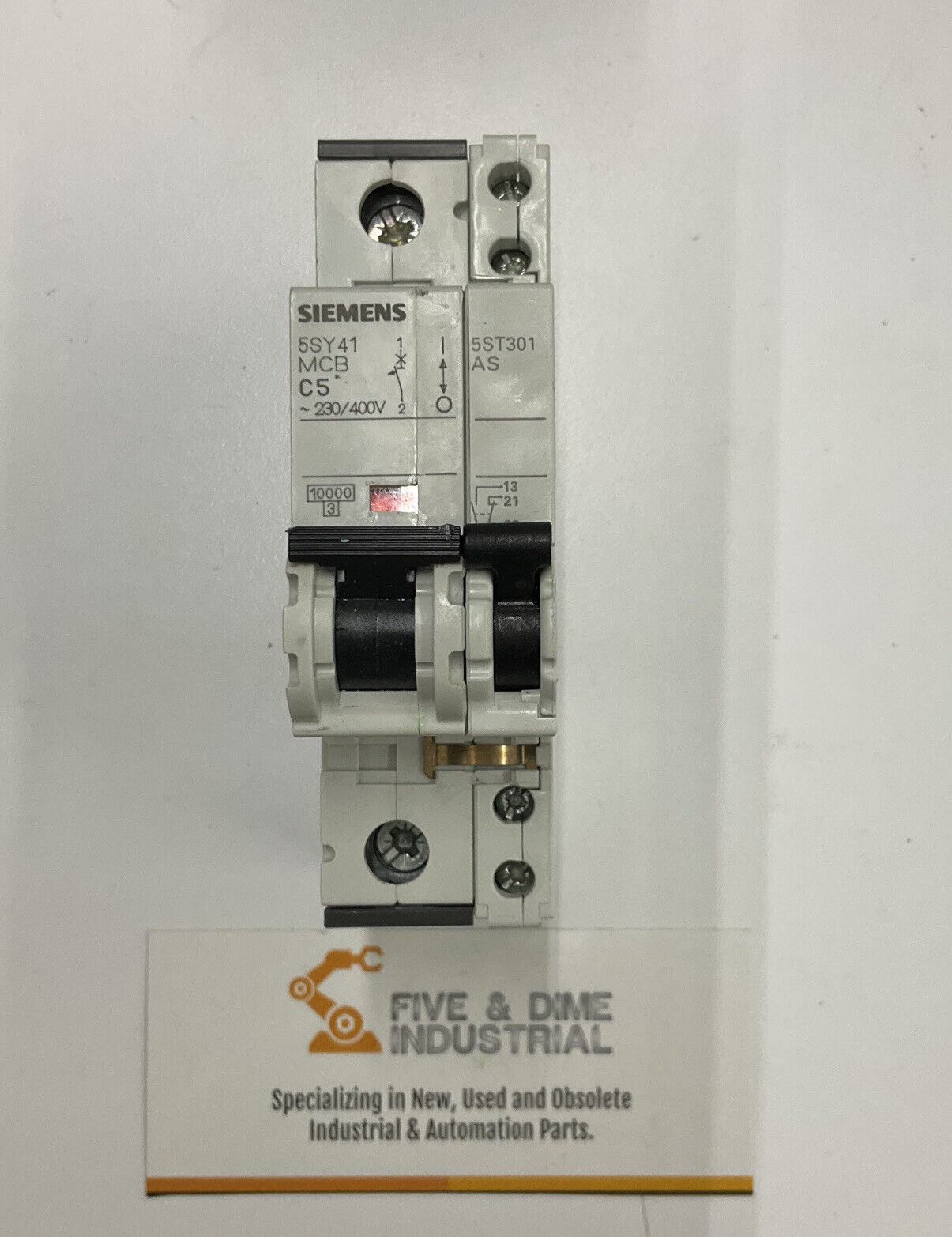 Siemens 5SY41-MCB-C5 5 Amp  Circuit Breaker w/ 5ST3010 Auxiliary Switch  (BL230)