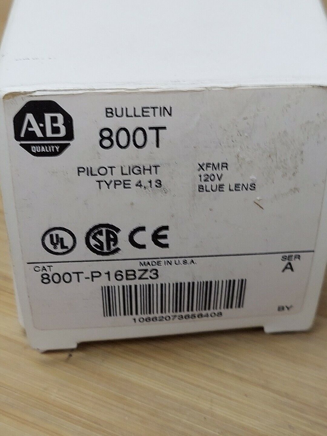 Allen Bradley 800T- P16BZ3 New Illum. Push Button 120V Series T NIB  (BL114)