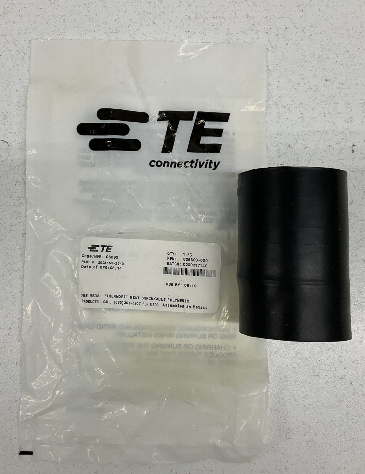 TE Connectivity 202A163-25-0 Thermofit Molded Heat Shrink Boot Old Stock (BK130)