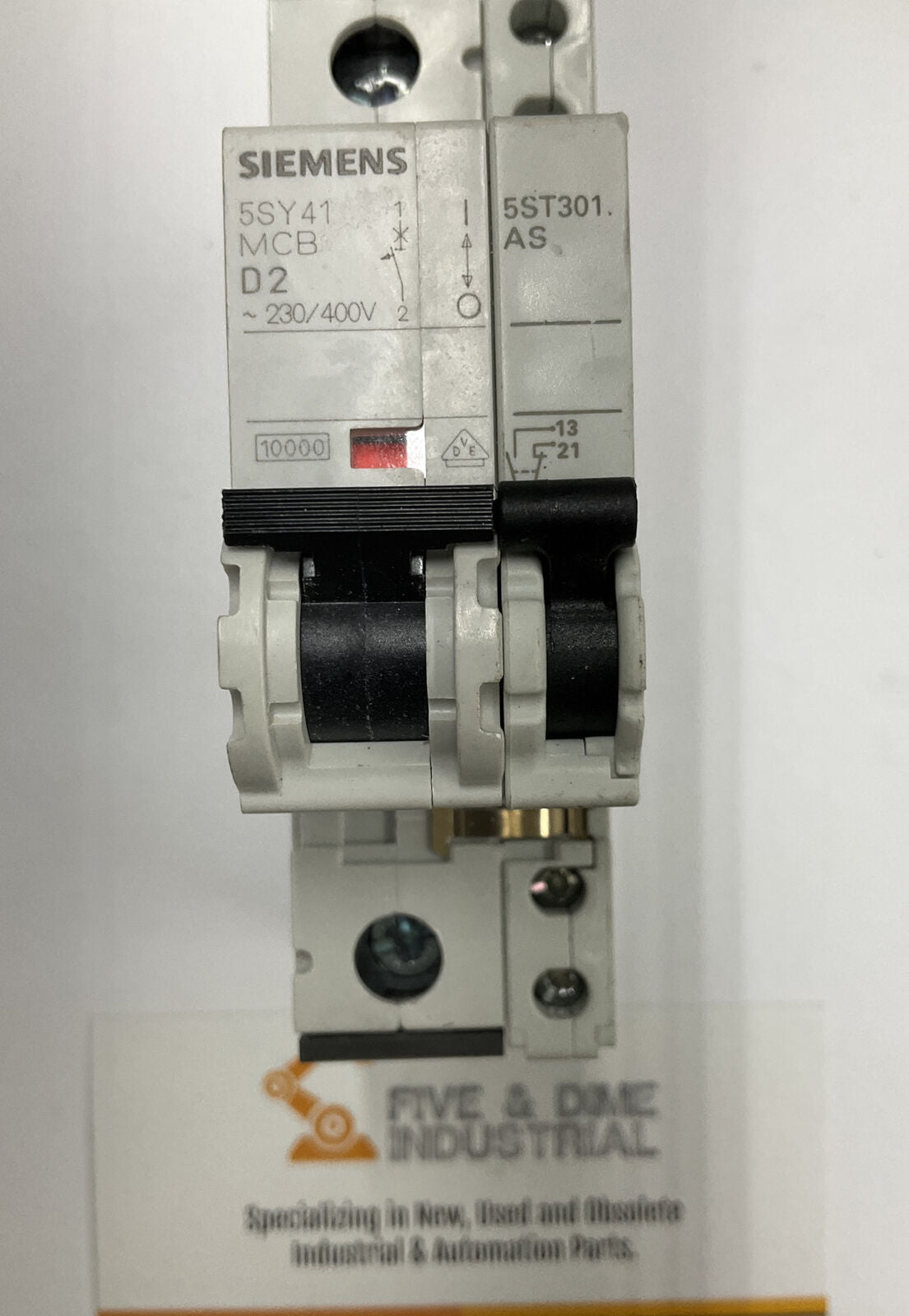 Siemens 5SY4102-8  Circuit Breaker w/ 5ST3010 2A Auxiliary Circuit Switch BL231 - 0