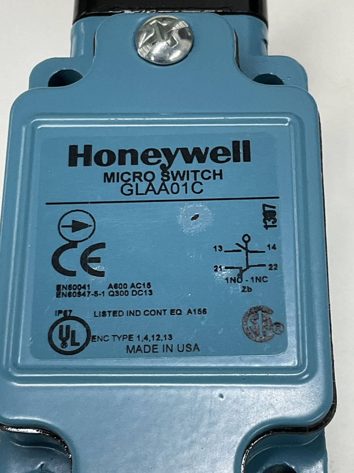 Honeywell Micro-Switch GLAA01C New Roller Plunger Precision Limit Switch (BL223)