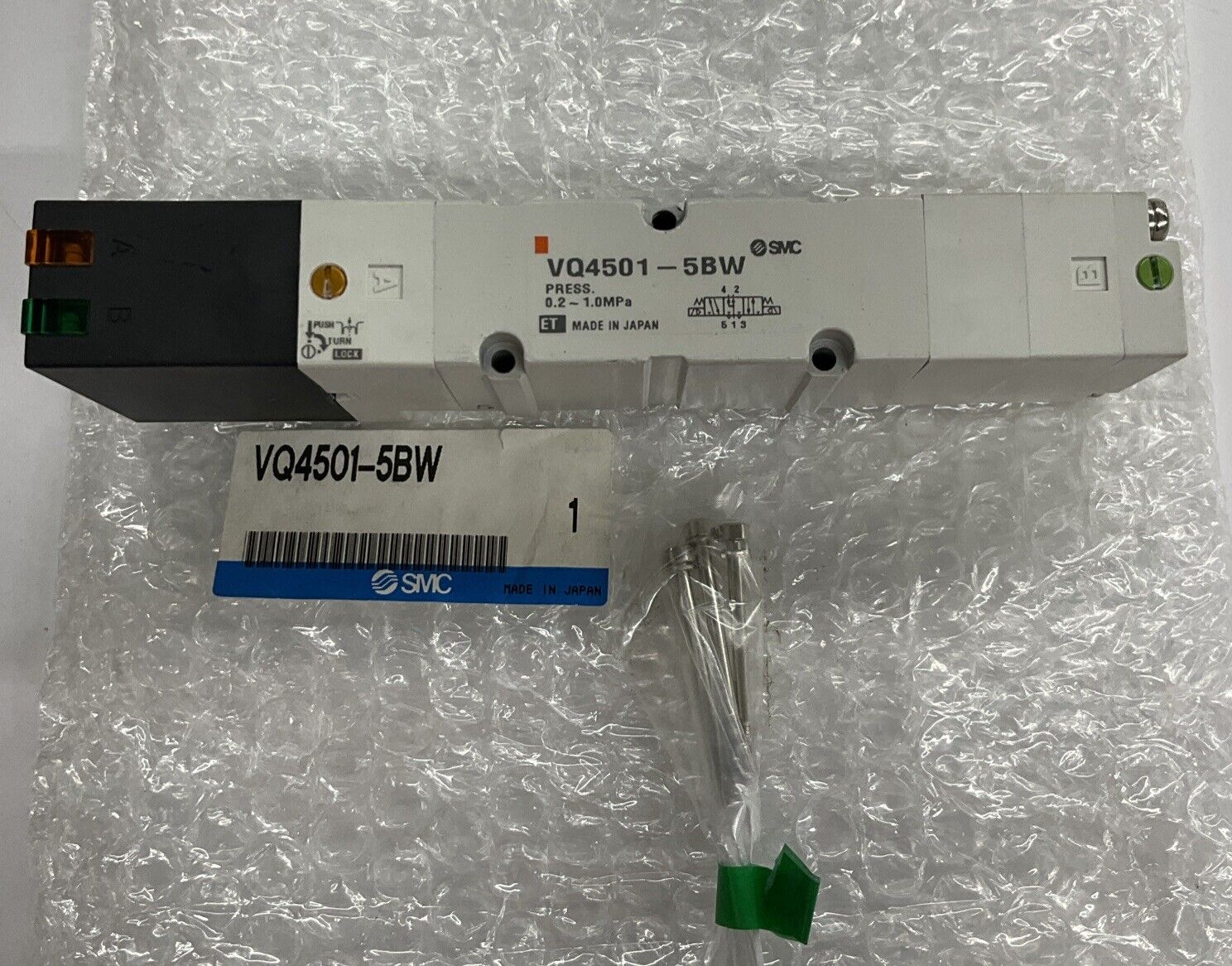SMC VQ4501-5BW 3-Position Pressure Center Valve 24VDC (OV130)