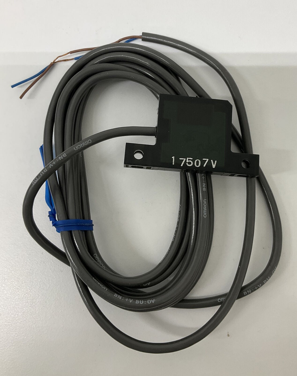 Omron E3HF-IL  12-24VDC  Emitter Sensor (RE197)