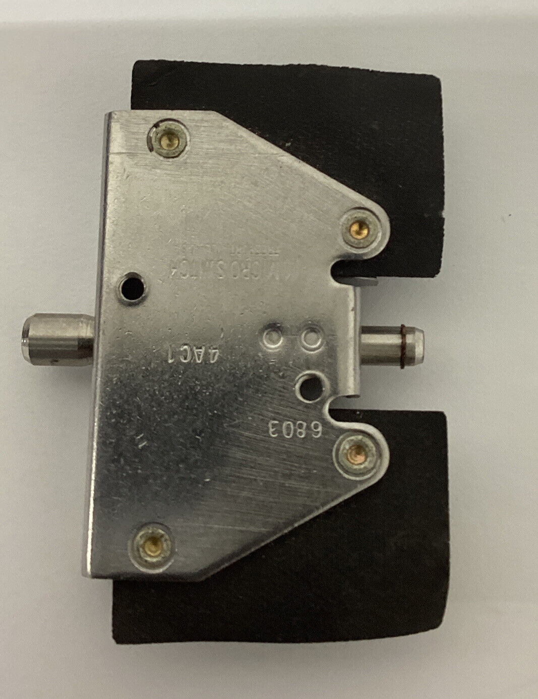 Honeywell Micro-Switch 4AC1  Interlock Switch  (CL251)