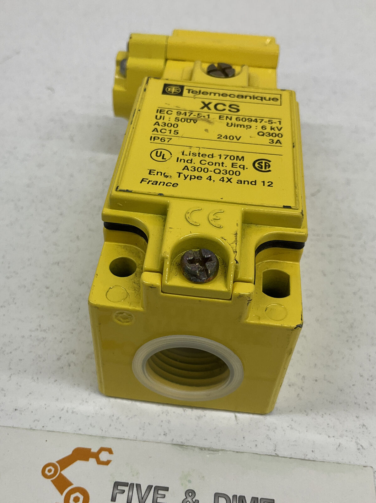 Telemecanique XCS-B1618929 Switch Safety Sensor 240V (YE156) - 0