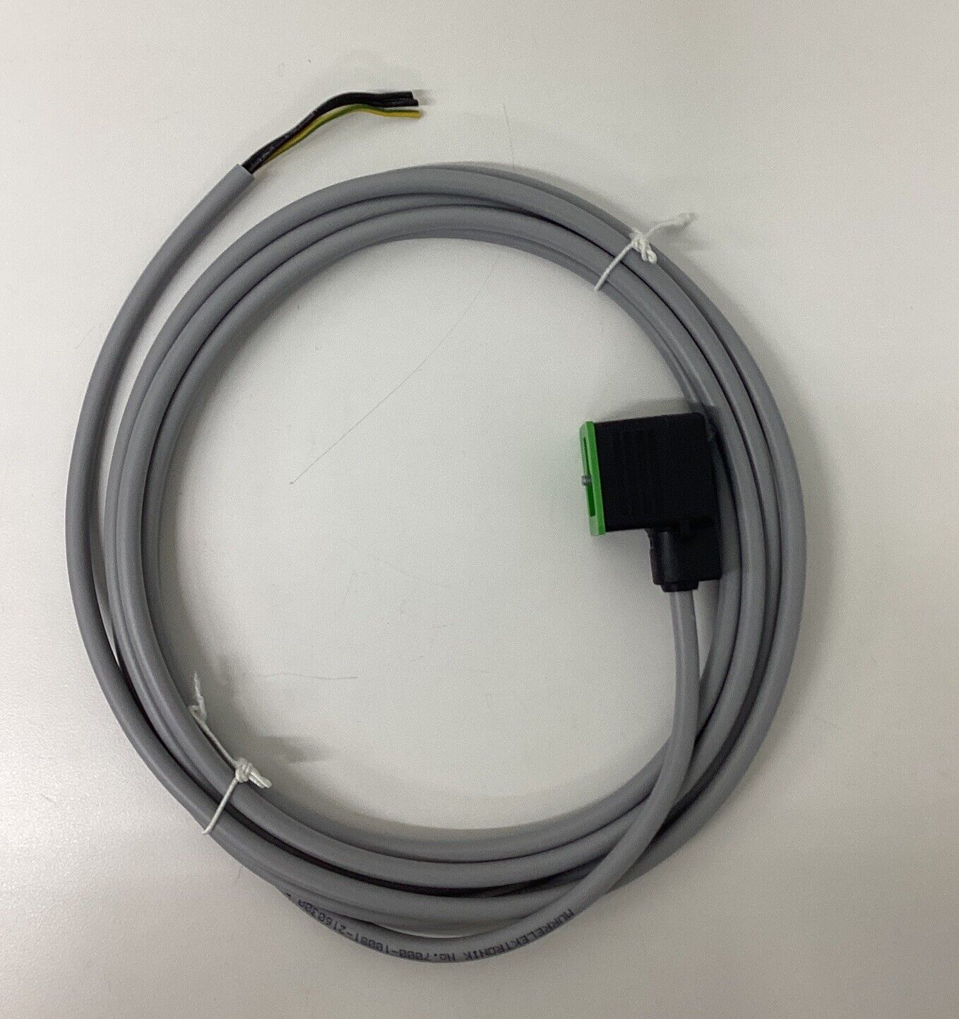 Murr 7000-10081-2160300 MSUD Form B Valve Plug Single End 3-Wire Cable 3M CBL157