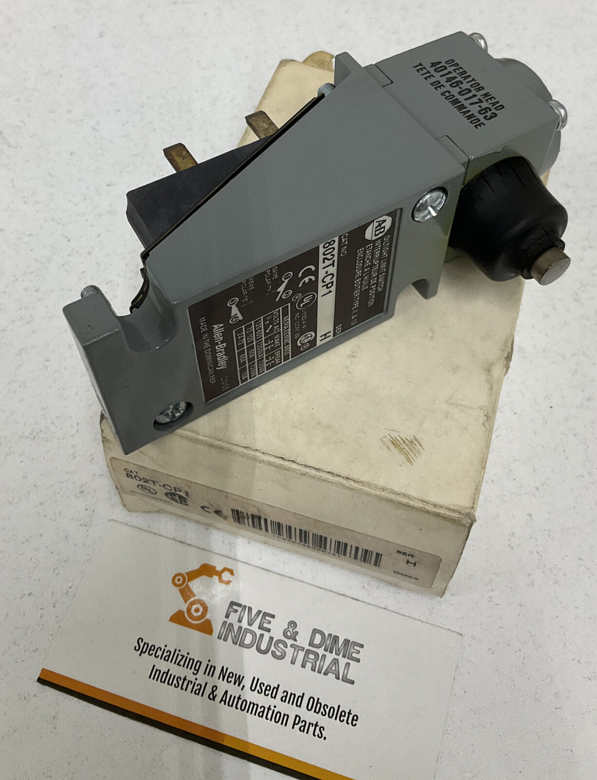 Allen Bradley 802T-CP1 Ser. H Plug-In Limit Switch Cracked Boot (GR123)