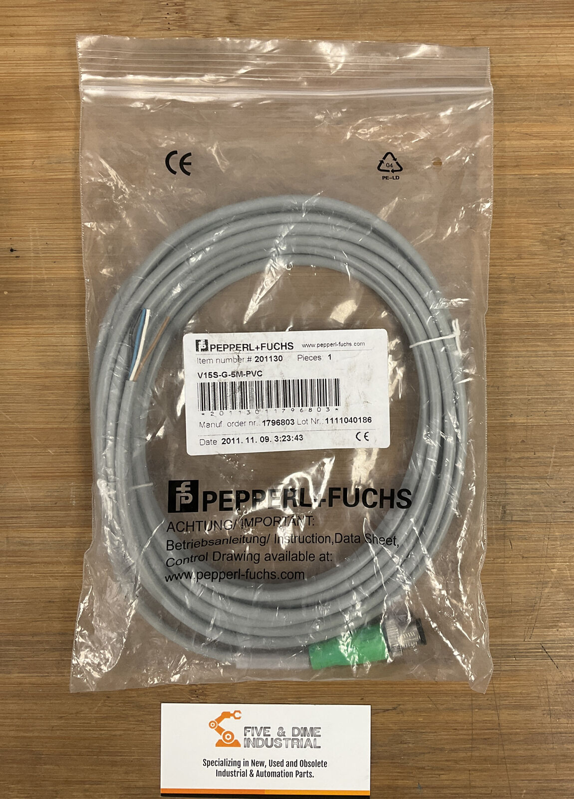 Pepperl+Fuchs V15S-G-5M-PVC - 201130 New Cable Connector (CL308)