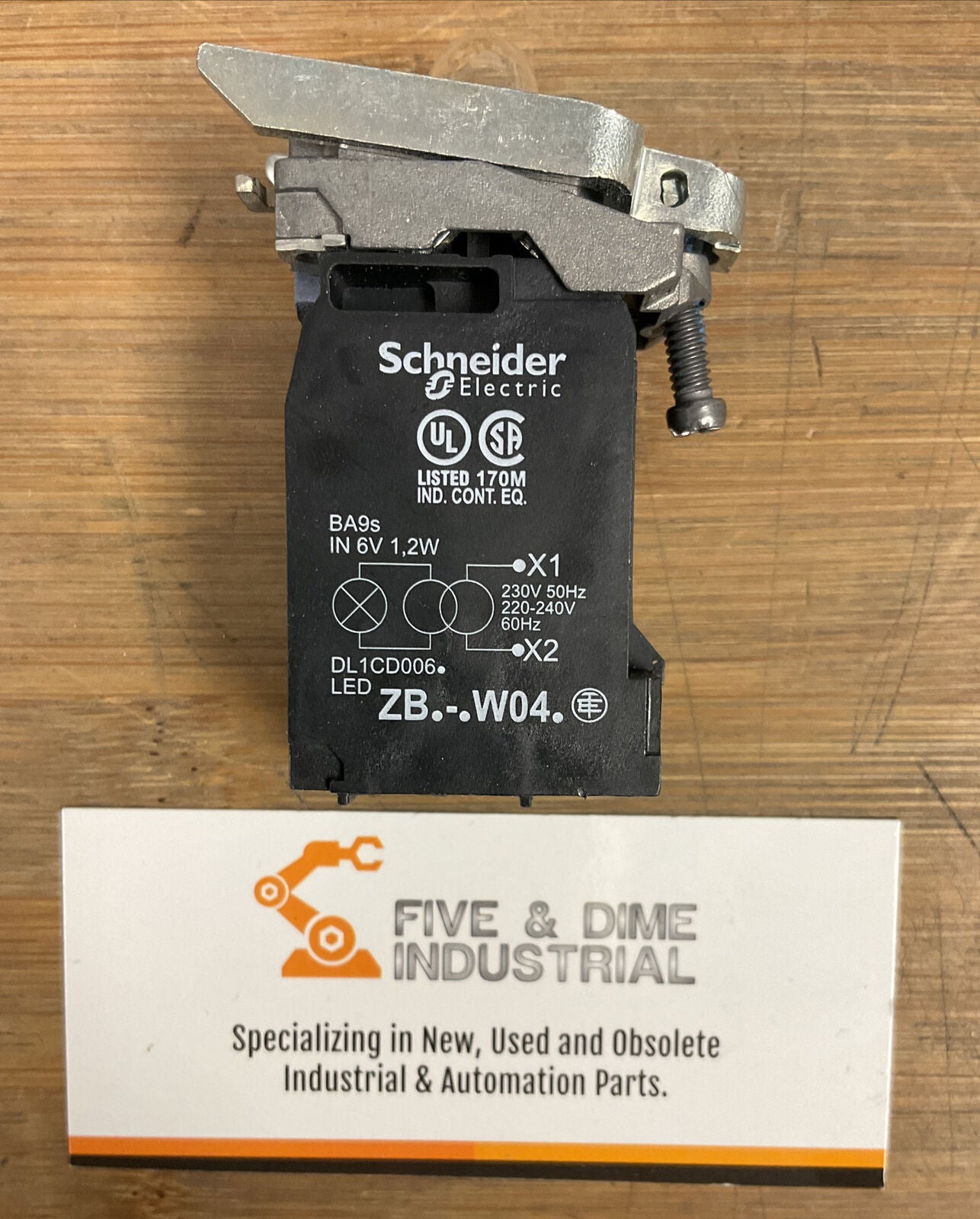 Schneider Electric XB4-BW3145 New White Push Button (BL112)