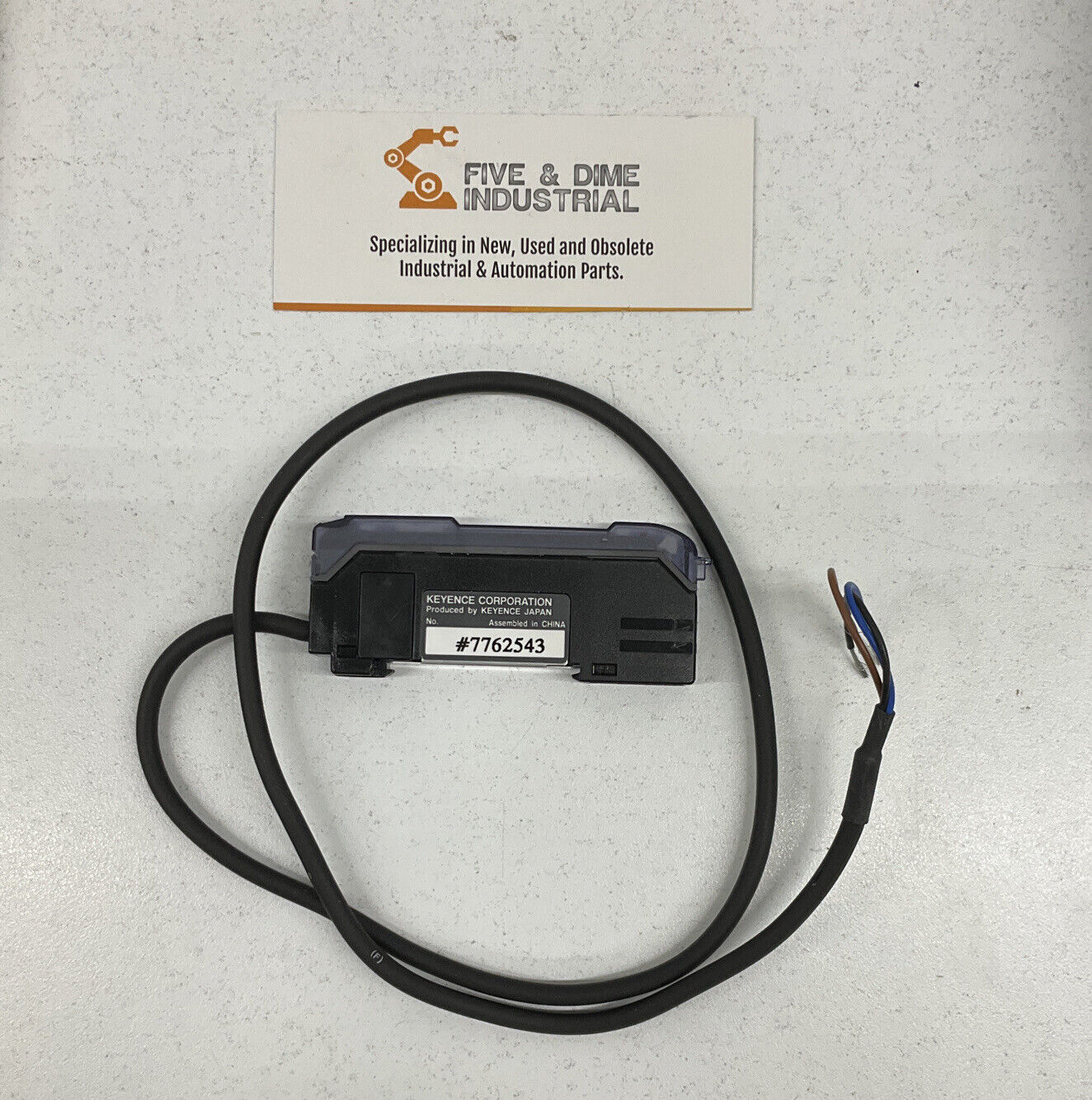 Keyence FS-V21RP New Fiber Amplifier Unit 12-24 VDC (RE135) - 0