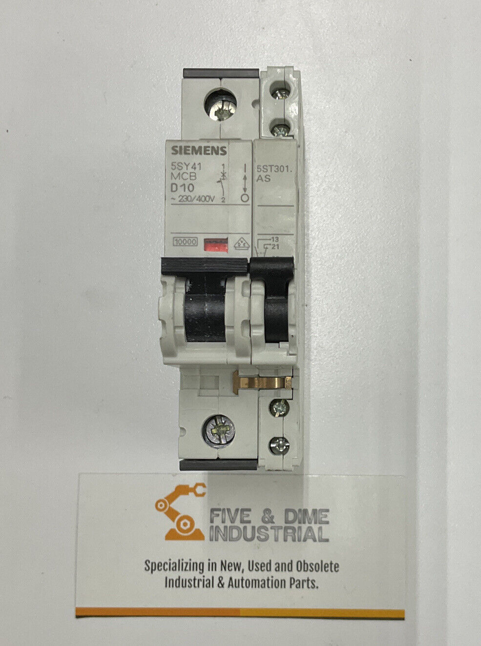 Siemens 5SY4110-8  Circuit Breaker w/ 5ST3010 Auxiliary Circuit Switch (BL225)