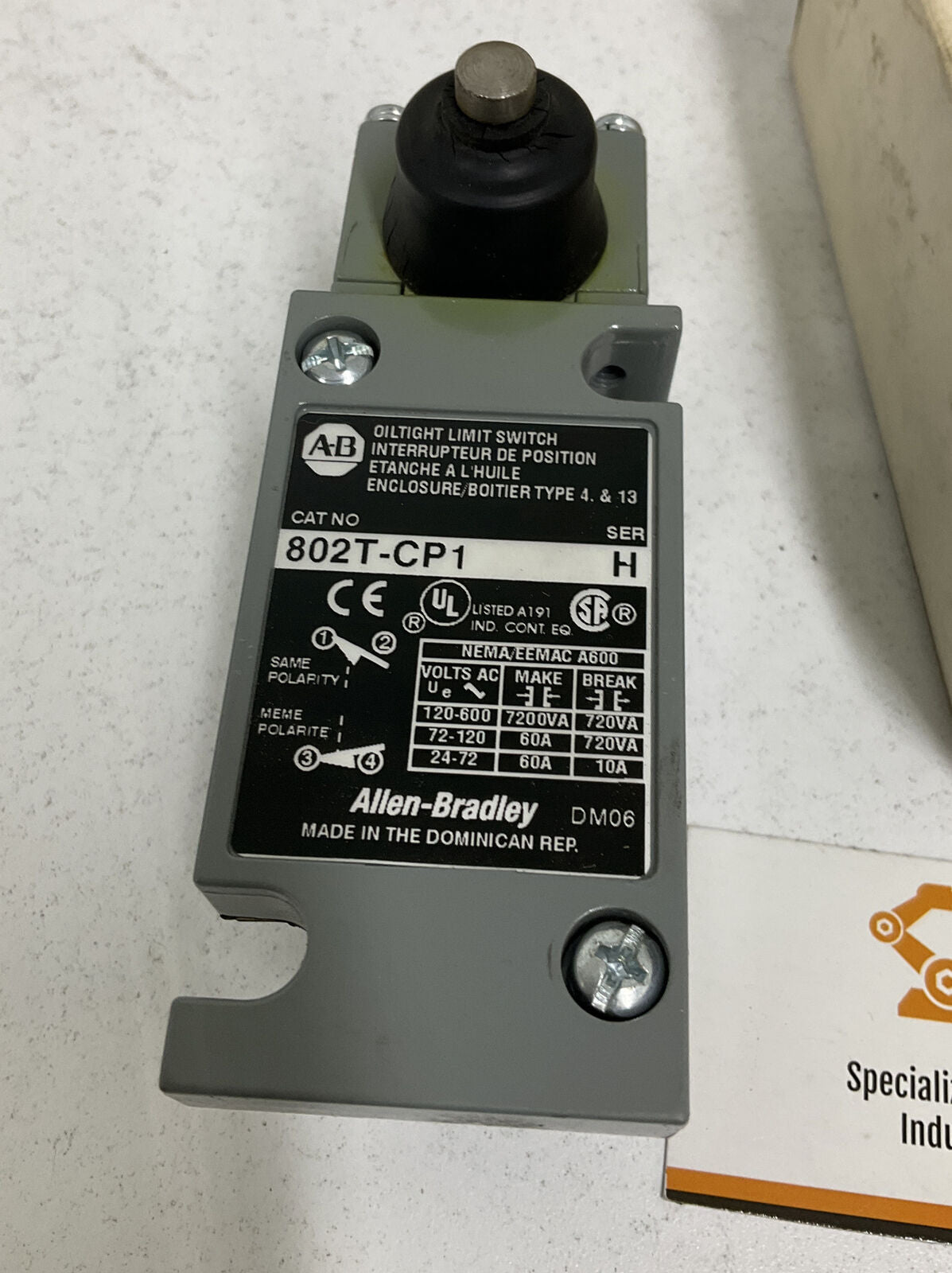 Allen Bradley 802T-CP1 Ser. H Plug-In Limit Switch Cracked Boot (GR123) - 0