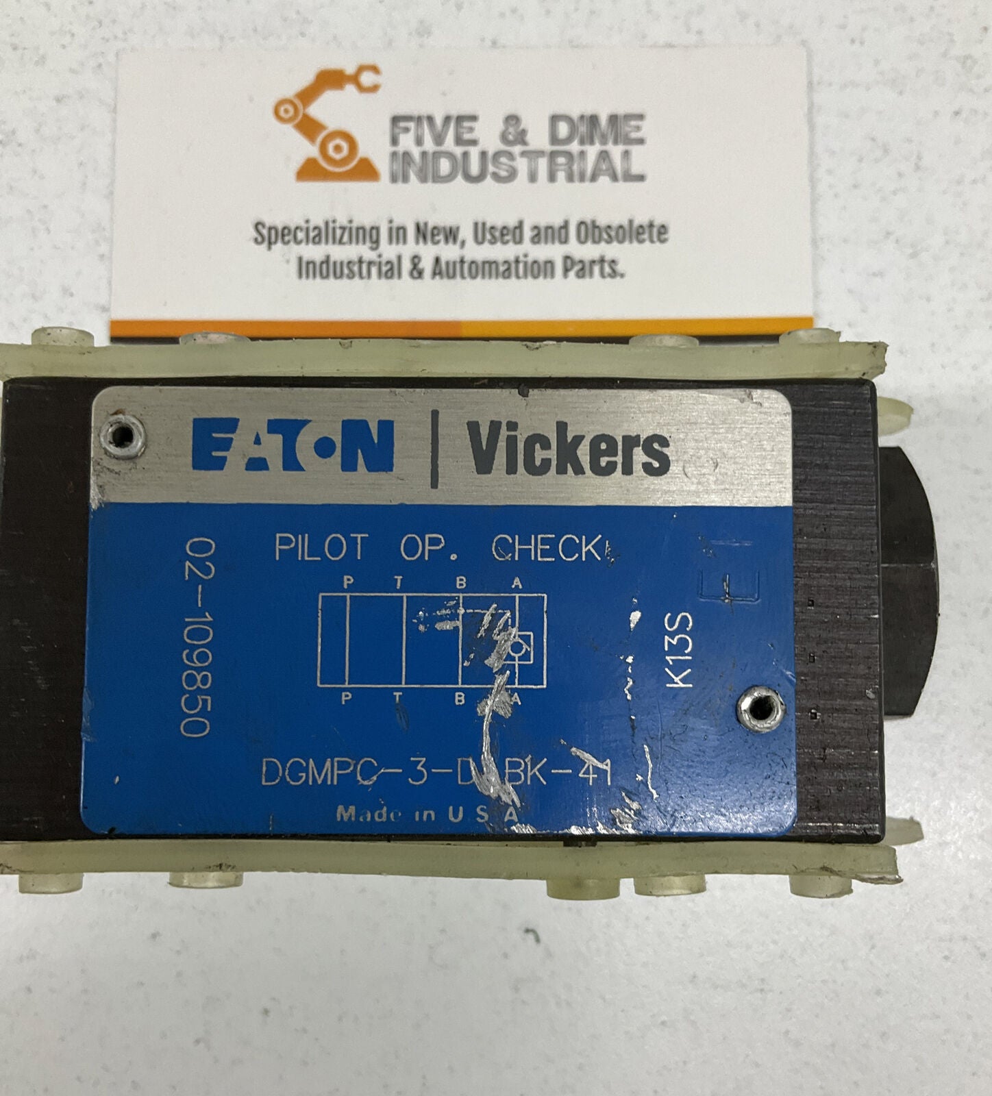 Eaton Vickers DGMPC-3-DABK-BAK-41 Pilot Check Valve 02-109850  (BL186) - 0