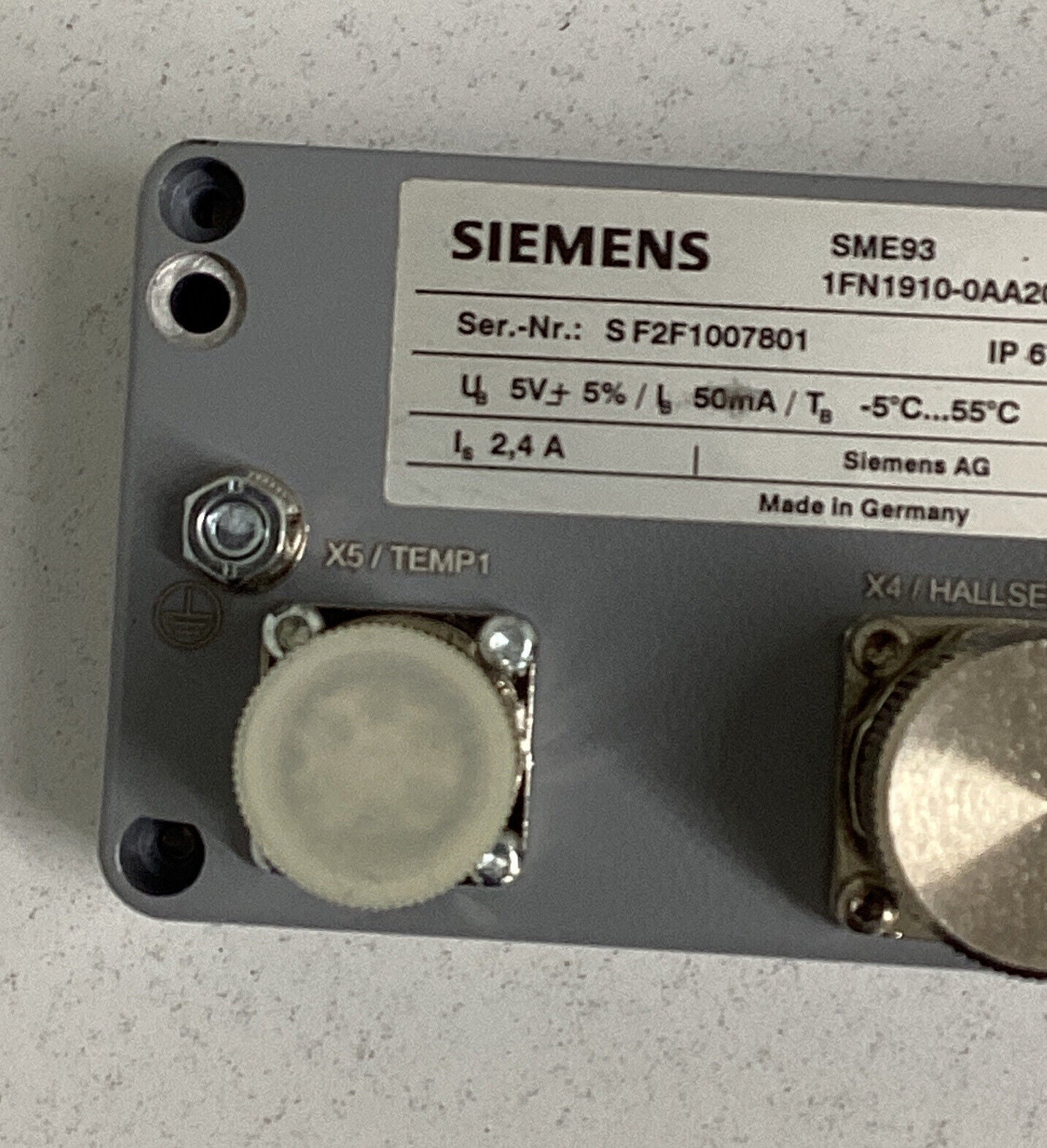 Siemens  1FN1910-0AA20-3AA0 New SME93 Encoder Connection Box (CL193)
