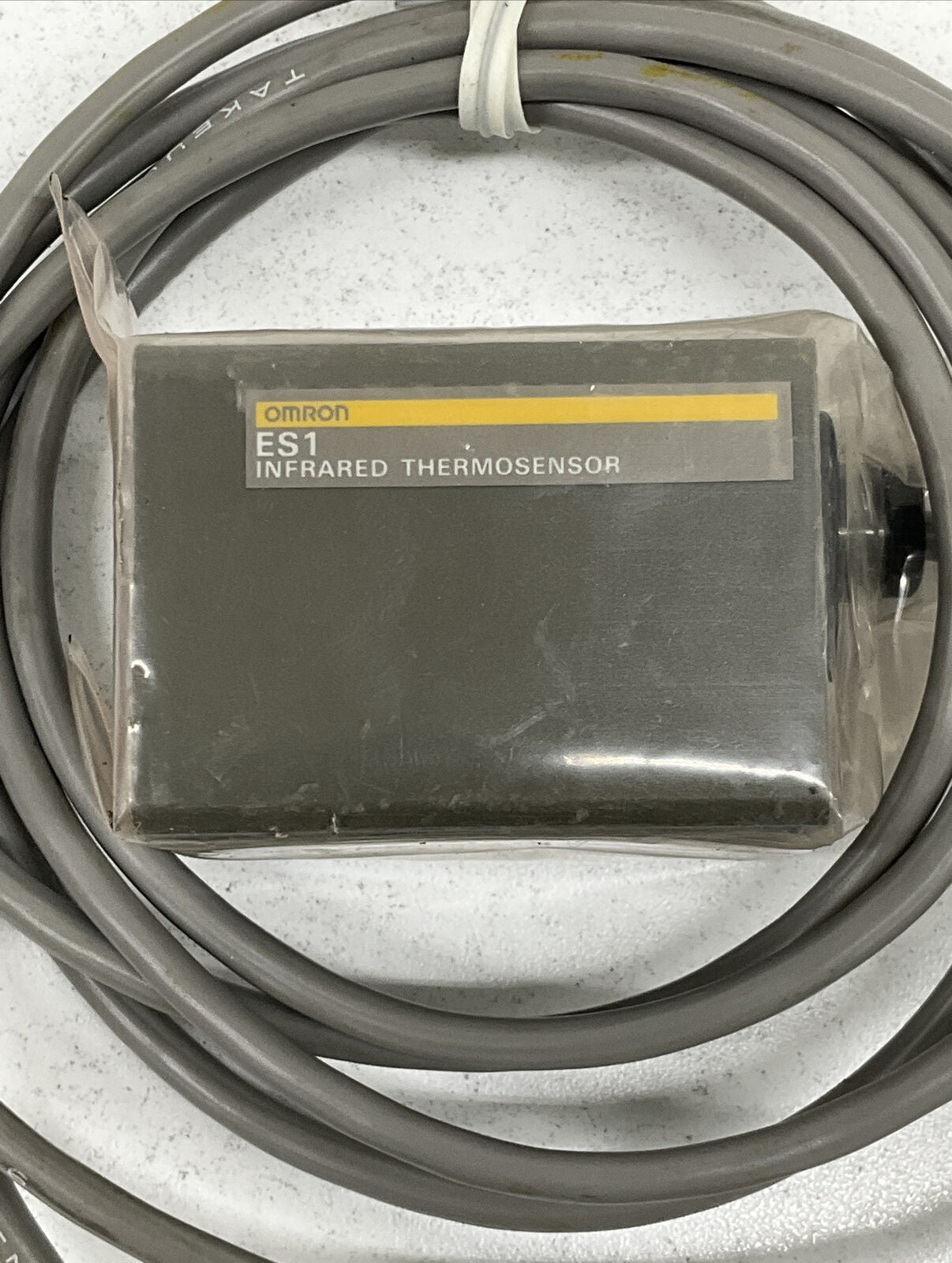OMRON ES1-LP10 New Infared Thermosensor 0-500°C 12-24VDC (GR160) - 0