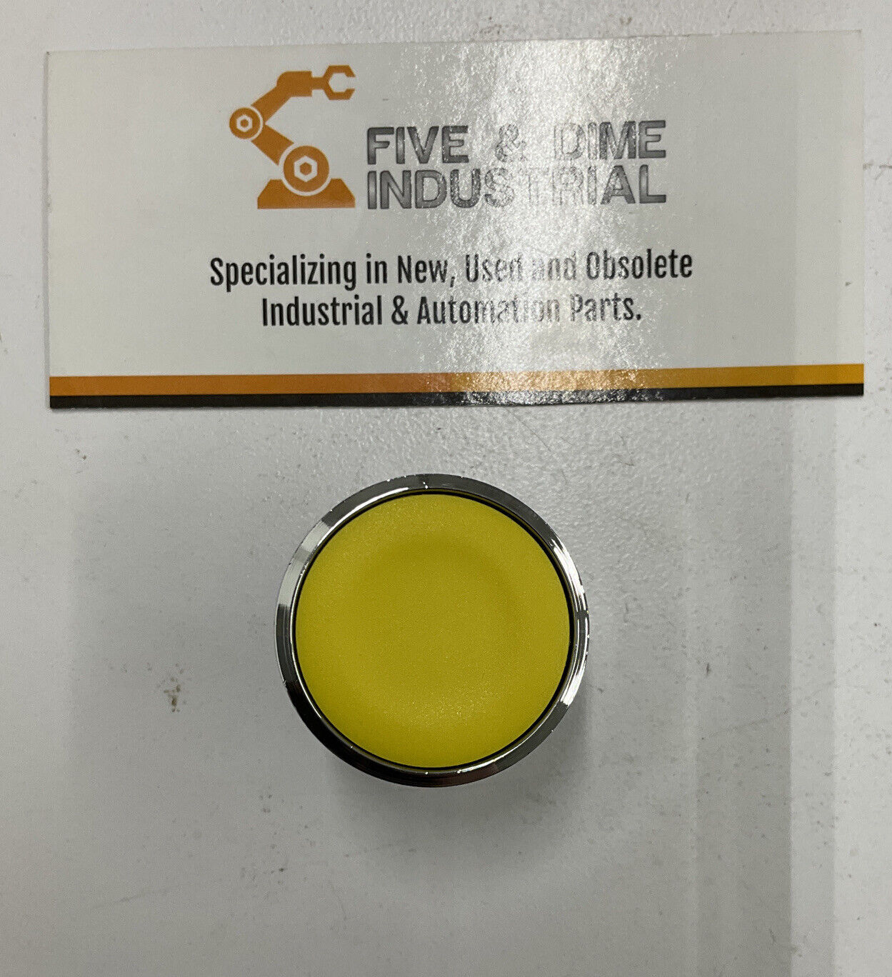 Square D / Telemecanique ZB4BA5 Yellow Push Button (CL165)