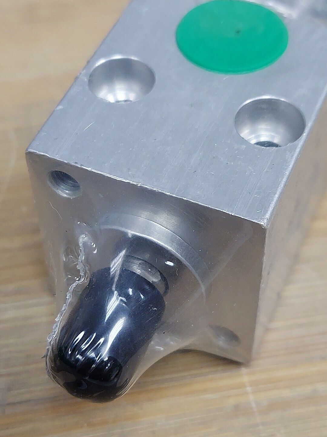 Clippard FDR-17-1-1/2 New Pneumatic Cylinder (GR110)