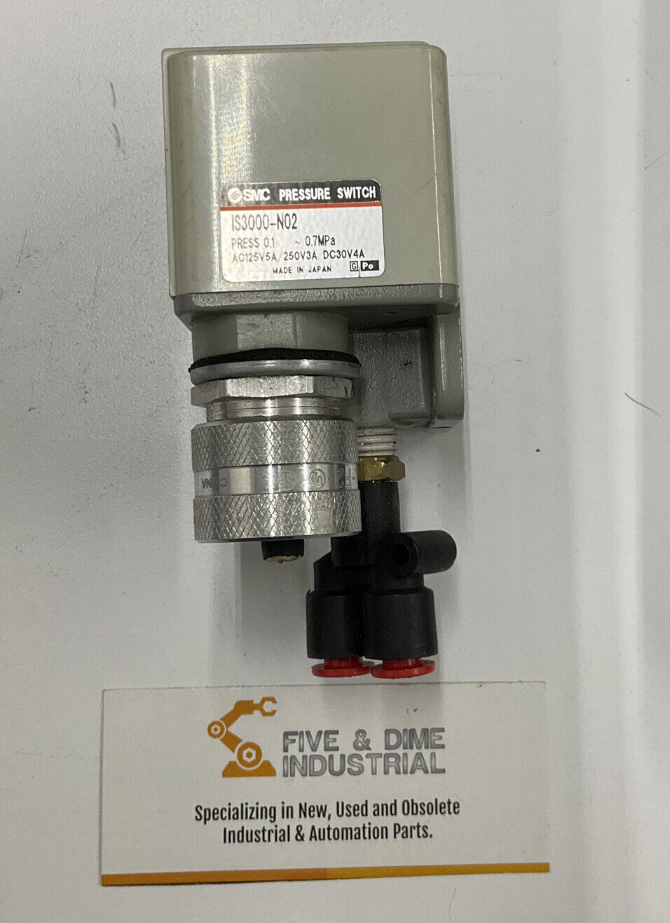 SMC PNEUMATIC PRESSURE SWITCH IS3000-N02  (RE100)